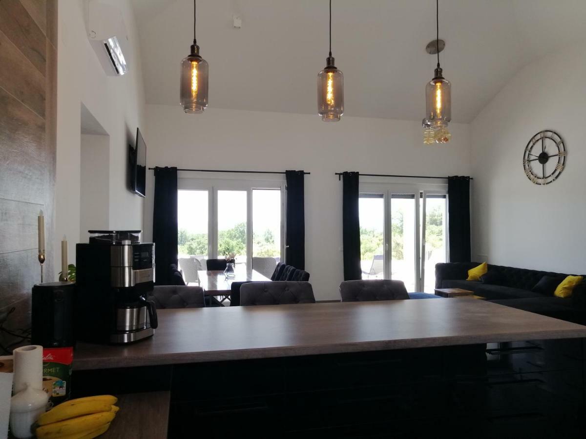 Kaštel Novi Villa Orao מראה חיצוני תמונה