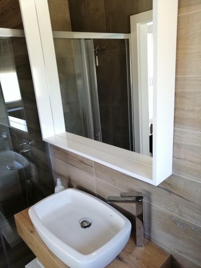 Kaštel Novi Villa Orao מראה חיצוני תמונה
