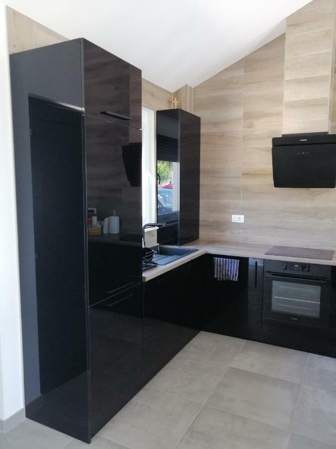 Kaštel Novi Villa Orao מראה חיצוני תמונה