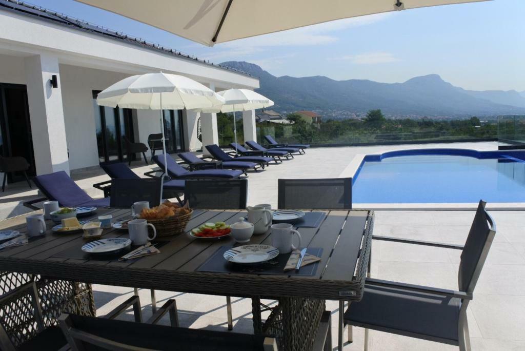 Kaštel Novi Villa Orao מראה חיצוני תמונה